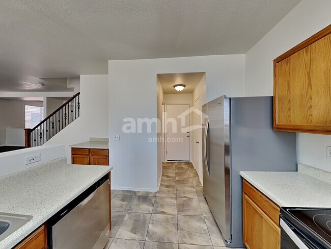 16923 W Central St Surprise, AZ 85388 photo 4