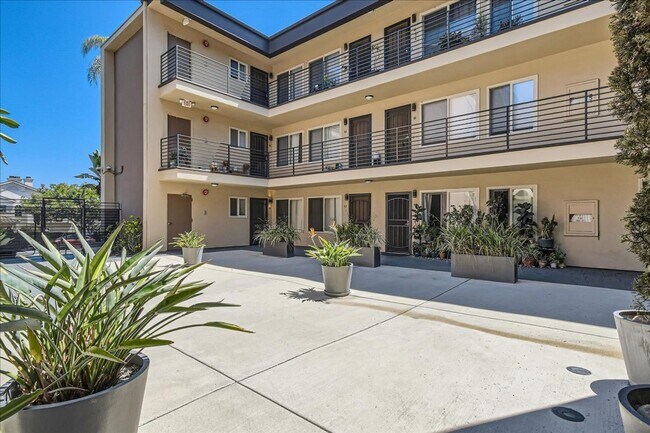 4180 Louisiana St San Diego, CA 92104 photo 4