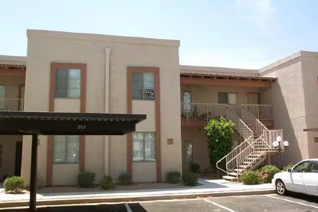 205 N 74th St Mesa, AZ 85207