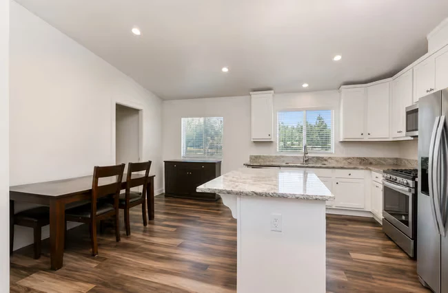 2605 1/2 Kauana Loa Dr photo 5