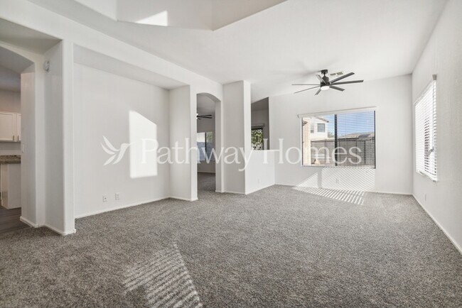 8716 W Cherry Hills Dr Peoria, AZ 85345 photo 5