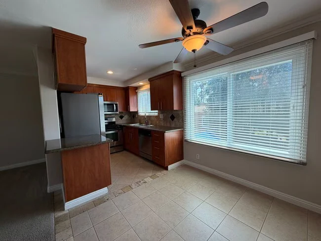 4437 Mentone St San Diego, CA 92107 photo 4