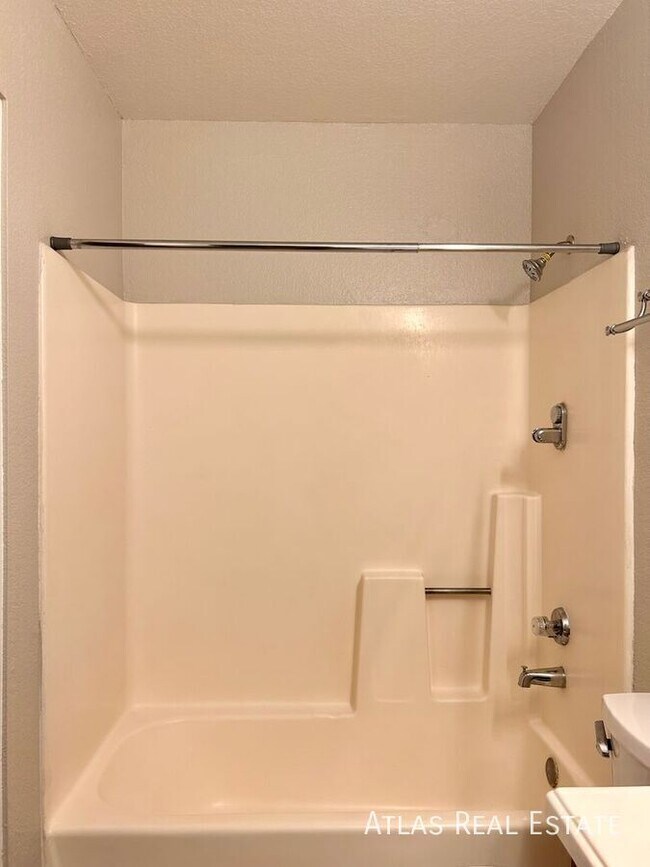 465 W Ivyglen St Mesa, AZ 85201 photo 5
