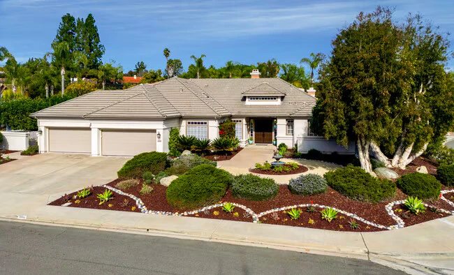16880 Saint James Dr Poway, CA 92064 photo 2