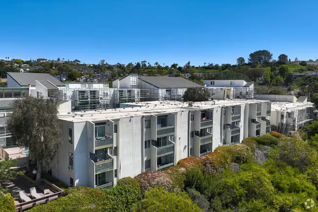 Bayho Condominiums photo 5