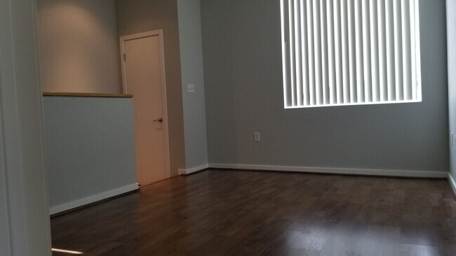 3633 N 3rd Ave Phoenix, AZ 85013 photo 4