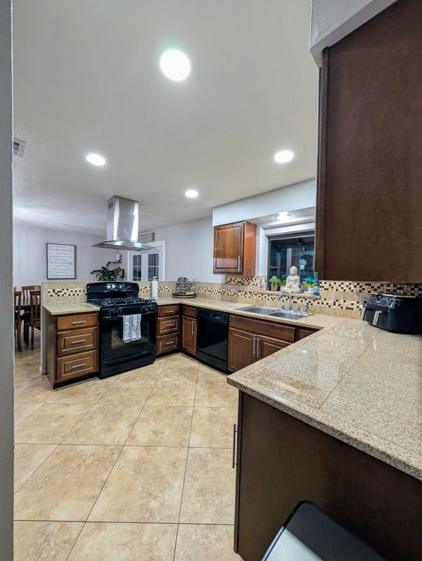 3709 W Tuckey Ln Phoenix, AZ 85019 photo 3