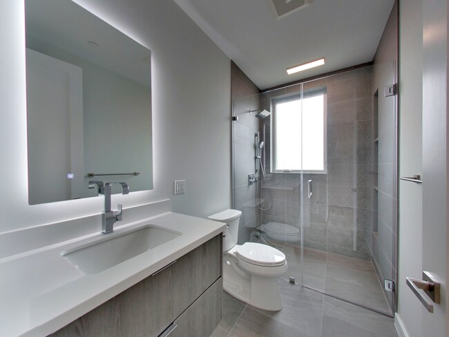 635 Fulton St San Francisco, CA 94102 photo 2