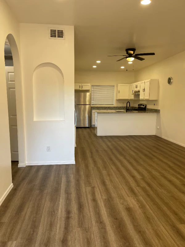 515 E 6th St Casa Grande, AZ 85122 photo 3