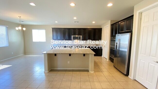 3013 W Donner Dr Phoenix, AZ 85041 photo 3