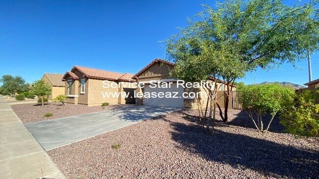 3013 W Donner Dr Phoenix, AZ 85041 photo 2