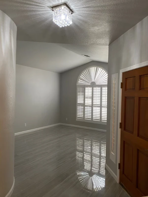 3358 E Wickieup Ln Phoenix, AZ 85050 photo 2