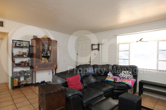 2646 E 1st St Mesa, AZ 85213 photo 5