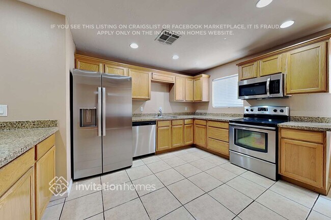 18042 N Villa Rita Dr Phoenix, AZ 85032 photo 5