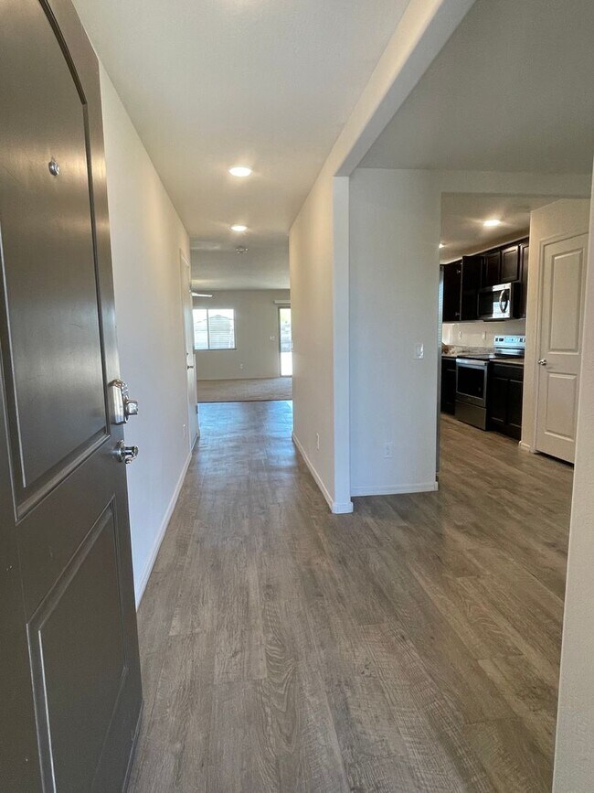 Spacious New photo 4