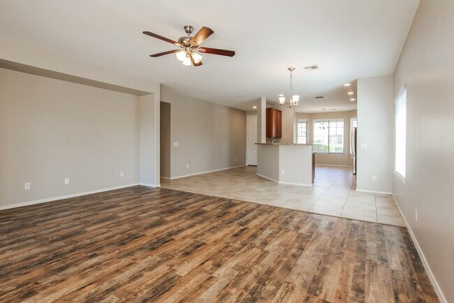 23851 W Gibson Ln Buckeye, AZ 85326 photo 4