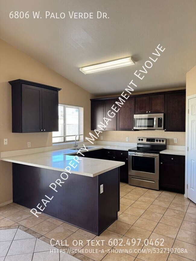 6806 W Palo Verde Dr Glendale, AZ 85303 photo 4