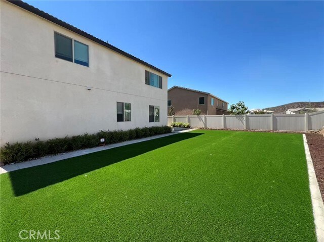 33056 St Emilion Ct Winchester, CA 92596 photo 3