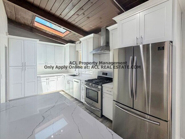 18372 Joseph Dr Castro Valley, CA 94546 photo 3