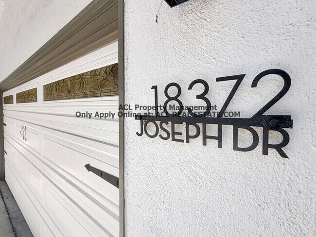 18372 Joseph Dr Castro Valley, CA 94546 photo 2