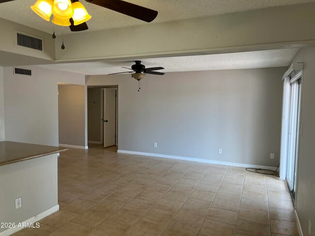 9334 E Sun Lakes Blvd N Sun Lakes, AZ 85248 photo 5