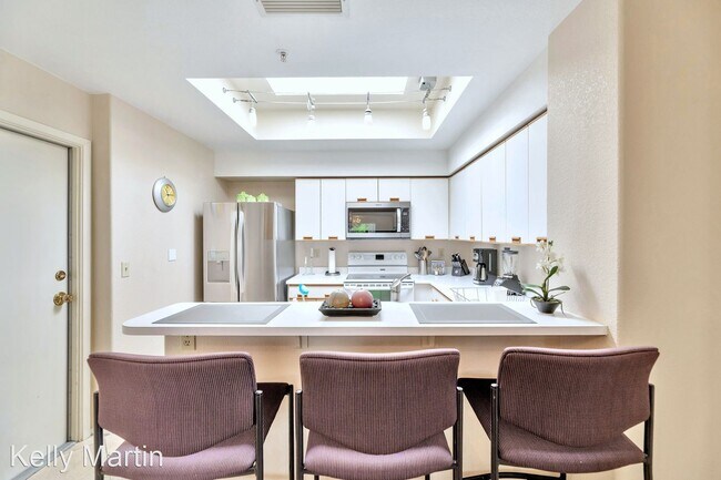 7710 E Gainey Ranch Rd Scottsdale, AZ 85258 photo 5