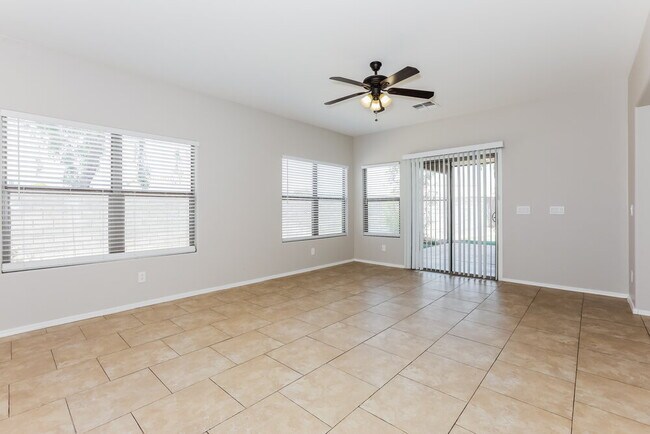 18 W Saddle Way San Tan Valley, AZ 85142 photo 4