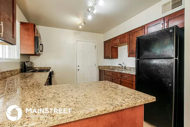 2339 W Avalon Dr Phoenix, AZ 85015 photo 5