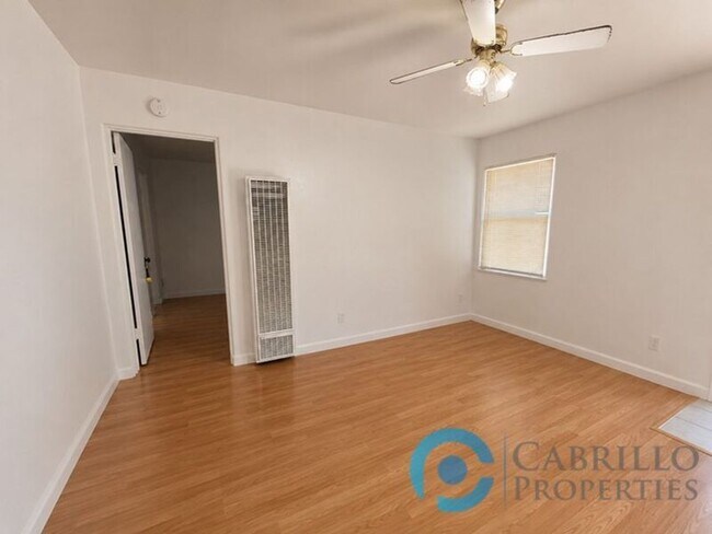 4413 44th St San Diego, CA 92115 photo 4