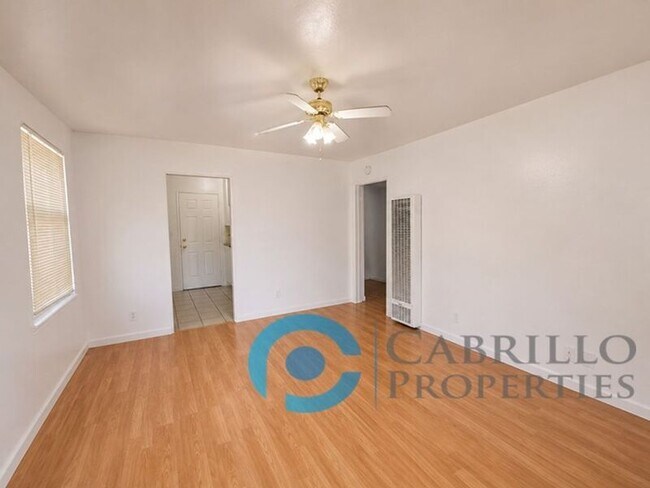 4413 44th St San Diego, CA 92115 photo 3