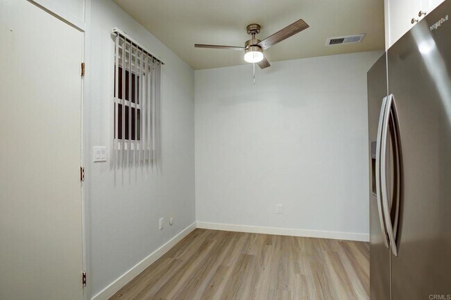 1064 N Escondido Blvd Escondido, CA 92026 photo 2