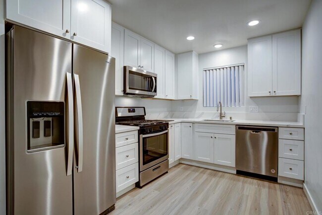 1064 N Escondido Blvd Escondido, CA 92026 photo 4