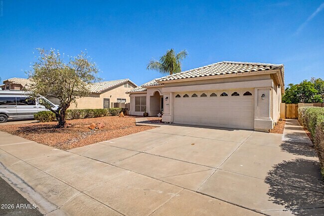 405 W Primoroso Dr photo 4