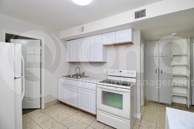 432 E 1st St Mesa, AZ 85203 photo 2