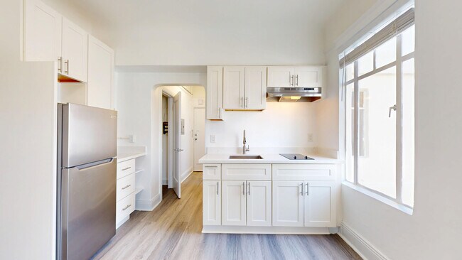 3272 21st St San Francisco, CA 94110