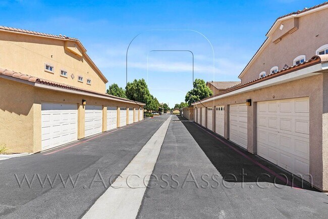 41410 Juniper St Murrieta, CA 92562 photo 3