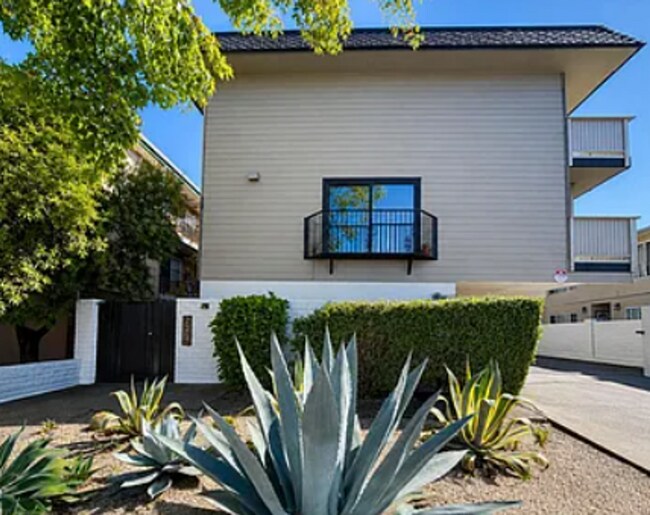 27 El Camino Real Burlingame, CA 94010 photo 2