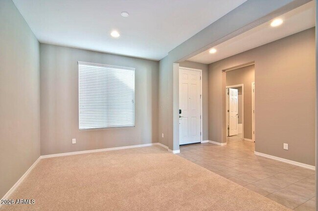 6303 S 24th Pl Phoenix, AZ 85042 photo 4