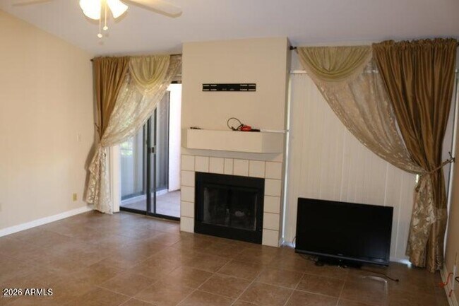 9750 N 94th Pl Scottsdale, AZ 85258 photo 4