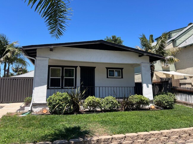 4568-4572 Bancroft St San Diego, CA 92116