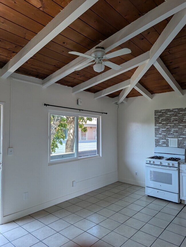 7002 Linda Vista Rd San Diego, CA 92111 photo 3