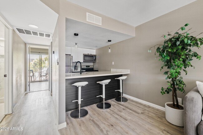 7436 E Chaparral Rd Scottsdale, AZ 85250 photo 5
