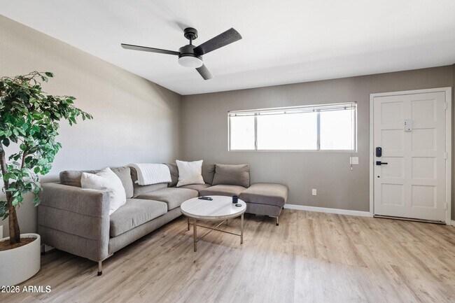7436 E Chaparral Rd Scottsdale, AZ 85250