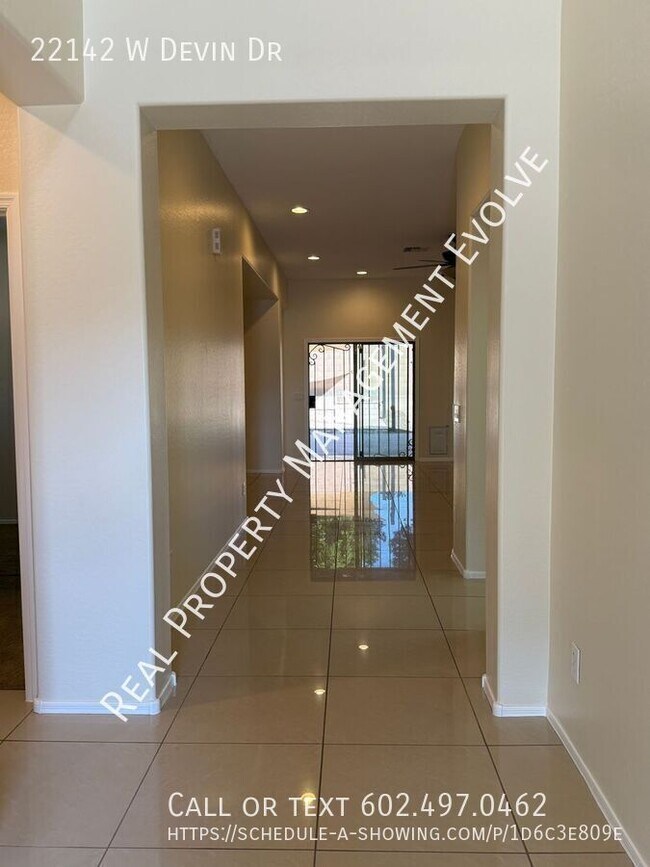 22142 W Devin Dr Buckeye, AZ 85326 photo 3