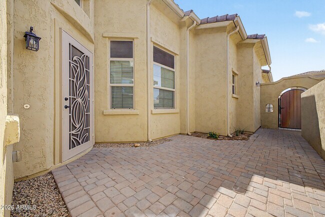 14210 W Harvard St Goodyear, AZ 85395 photo 2