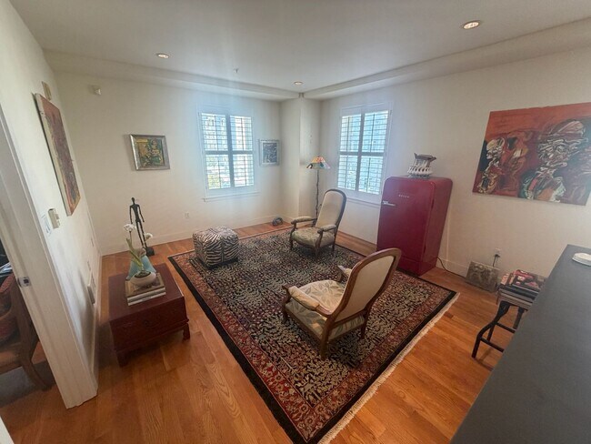 901 Bush St San Francisco, CA 94109 photo 2