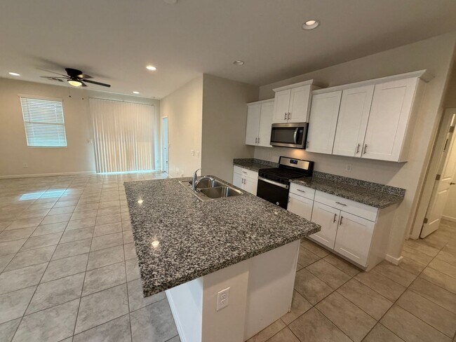 36987 N Sidewinder Dr San Tan Valley, AZ 85140 photo 5