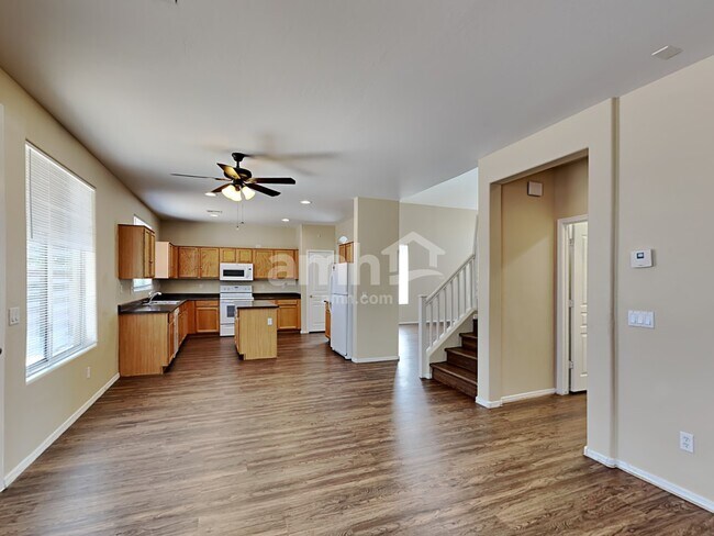 10859 W Locust Ln Avondale, AZ 85323 photo 4