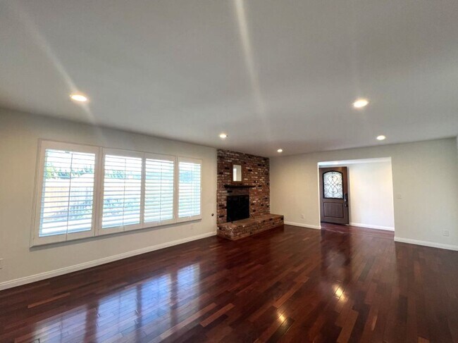 9402 Broadmoor Pl La Mesa, CA 91942 photo 4
