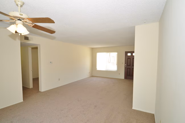 Crestview Apartments photo 4